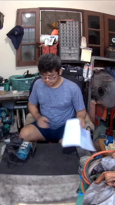 บำรุงรักษาเลื่อยจิ๊กซอว์ — ทำความสะอาดและปรับแต่ง